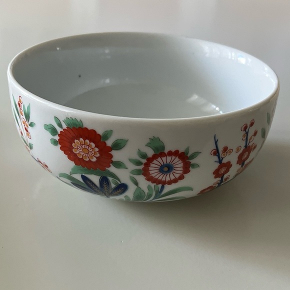 Vintage Smithsonian Institute Kakiemon Design Bowl 5”Diameter 2.5”High Japan - Picture 1 of 9